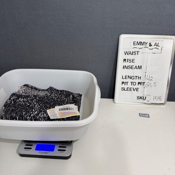 LuLaRoe Carly T Shirt Dress Size XL Black Gray Print Casual Comfortable NEW - Picture 8 of 11